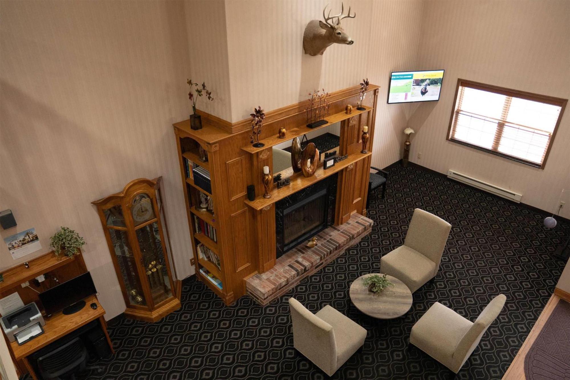 Baymont By Wyndham Chester Il Bagian luar foto