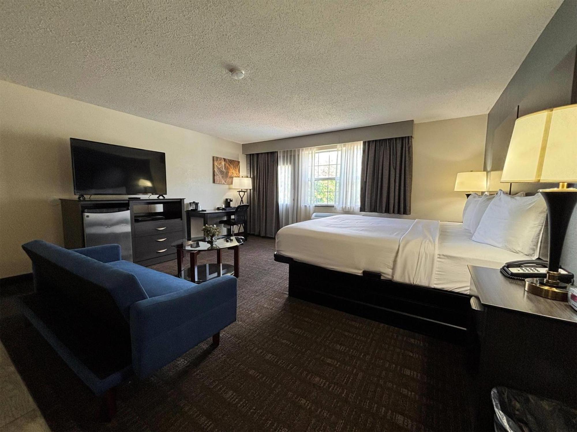 Baymont By Wyndham Chester Il Bagian luar foto