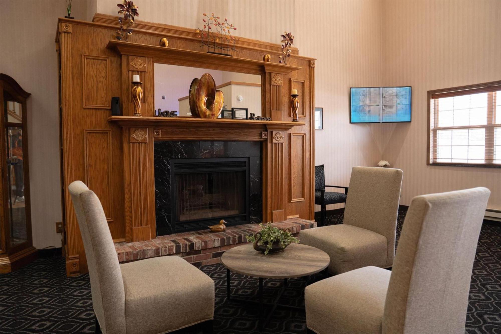 Baymont By Wyndham Chester Il Bagian luar foto