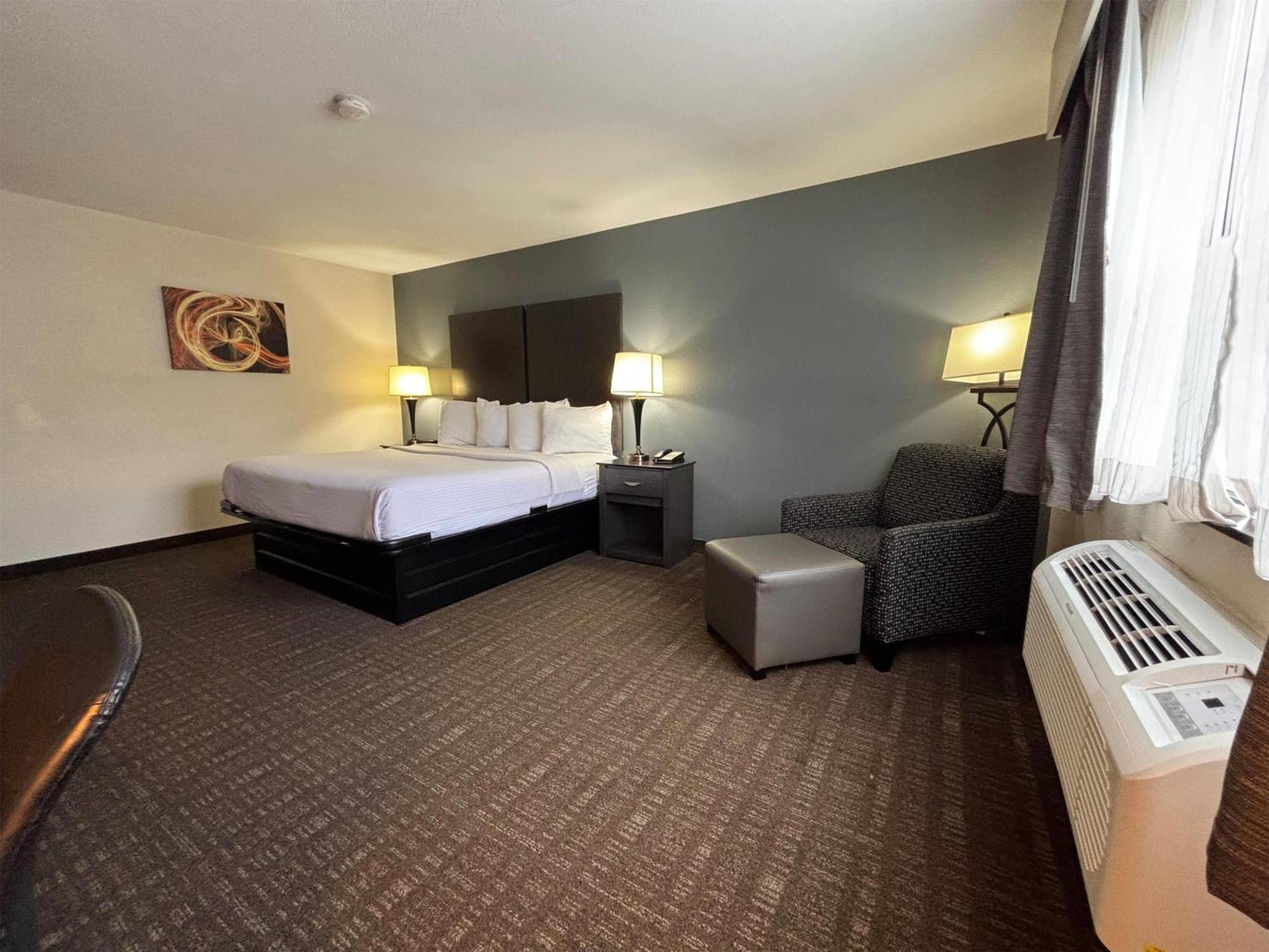 Baymont By Wyndham Chester Il Bagian luar foto
